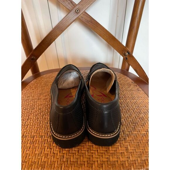 Comfortivia align Laina perforated black loafers nwob - Picture 5 of 10
